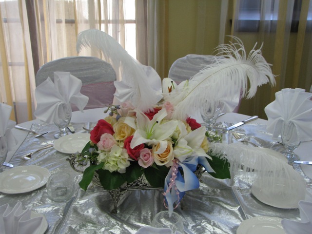 Feathers Centerpieces FCP-71