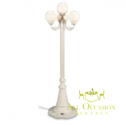 Four white Lamp Post 8'