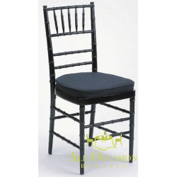 Silla Chiavari negro con cojÃ­n negro